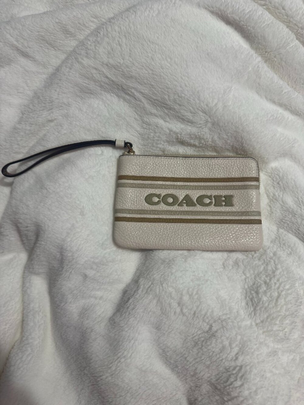 NWT COACH Corner Zip Wristlet With Coach Stripe